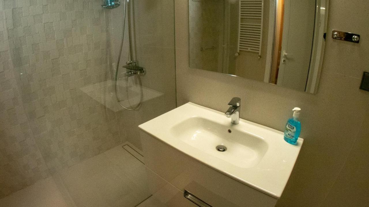 Луксозно Студио One Place In Sofia A1 - Лозенец Buitenkant foto